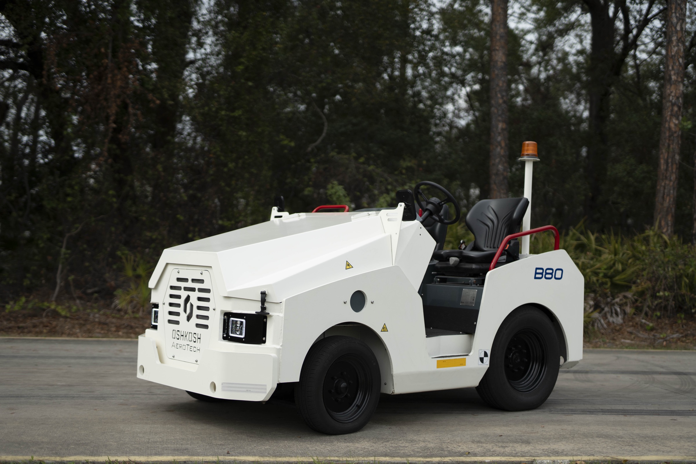 Oshkosh AeroTech B80 Electric Baggage Tractor