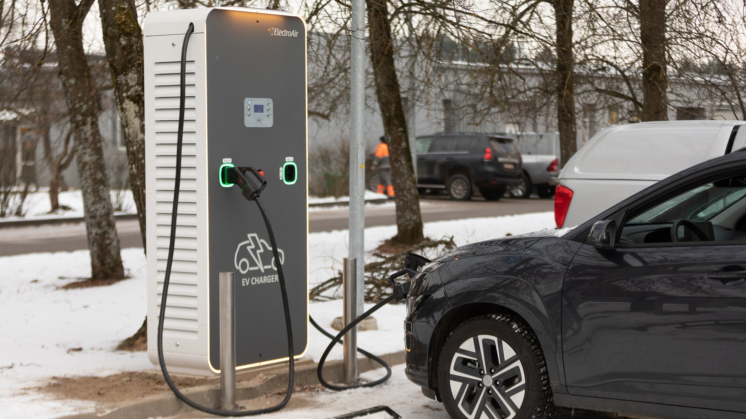 EACharger Electric Vehicle Charging Station